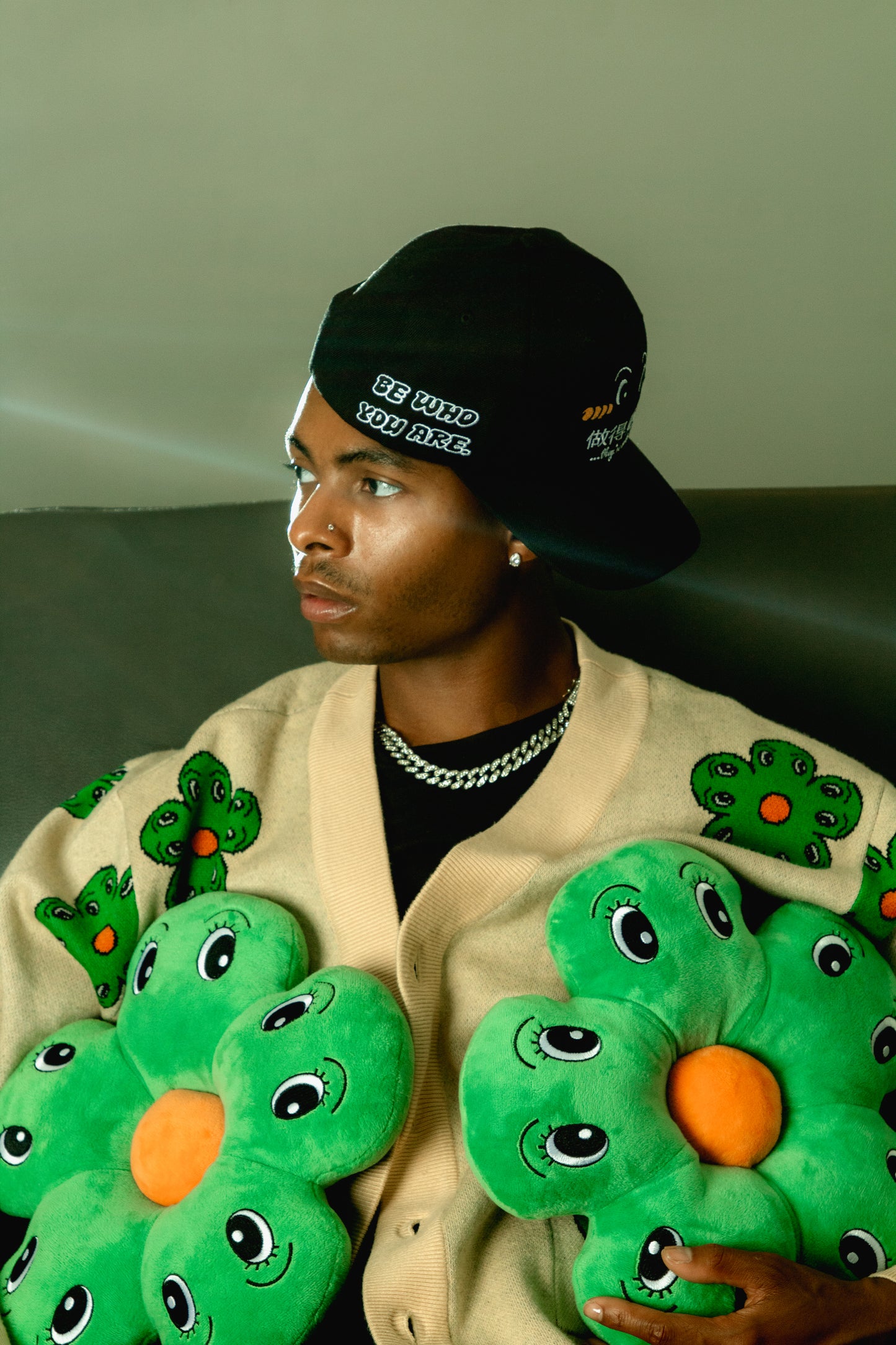 “Perspective Growth Flower” Couch Plush